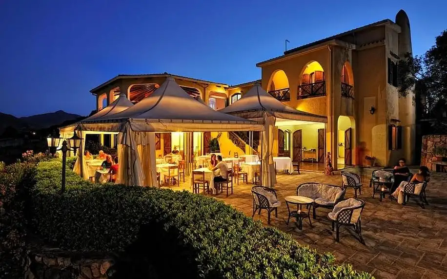 Itálie - Sardinie: Hotel Genna 'e Masoni