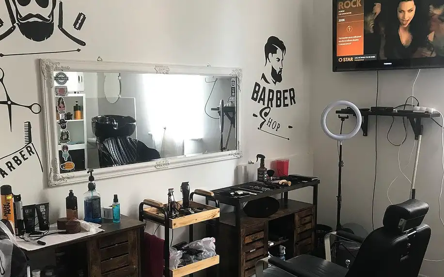 Balíček péče v barber shopu: střih i úprava vousů