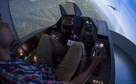 Letecký simulátor stíhačky F16