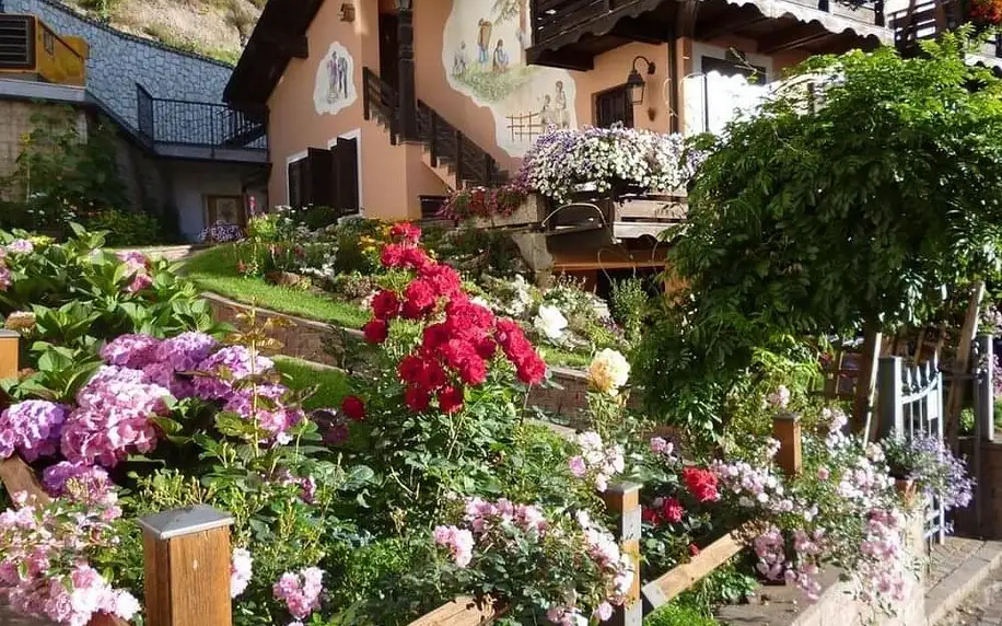 Wellness dovolená v Jižním Tyrolsku – skvělý hotel s neomezeným vstupem do wellness 4 dny / 3 noci, 2 osoby, snídaně
