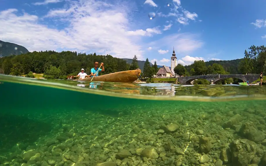 Slovinsko: túry, koupání i památky u jezera Bohinj
