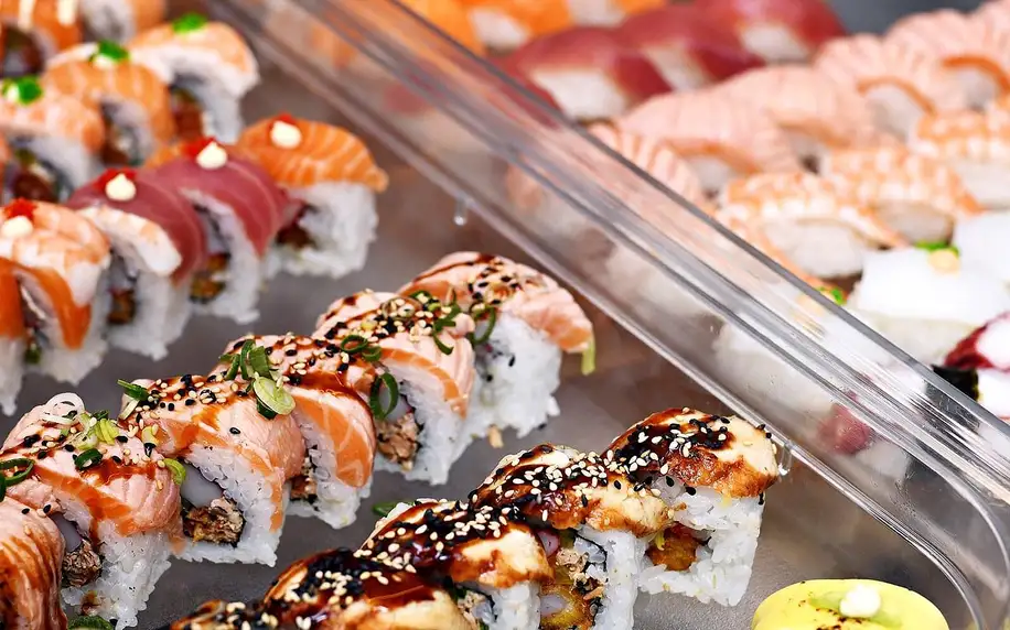 Snězte, co můžete: wok i grill a sushi speciality