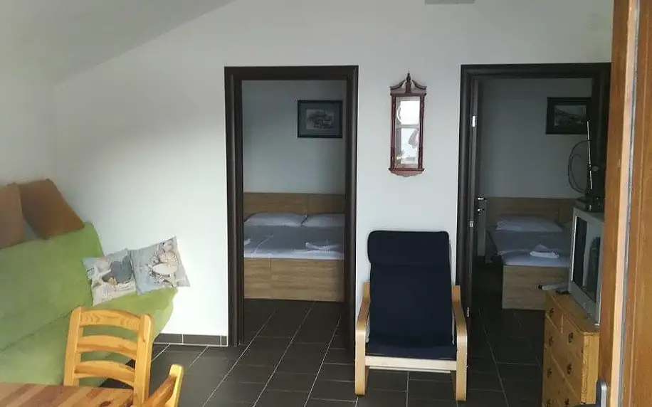 Chorvatský Karlobag: apartmán pro 4 os., 200 m na pláž
