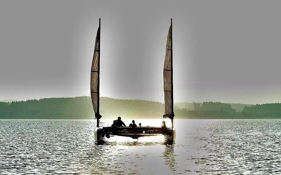 Jachting na Lipně: 2hod. plavba se základním výcvikem