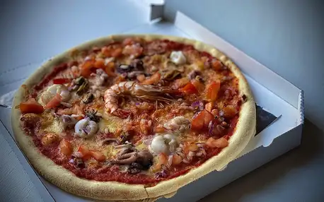 1 nebo 2 italské pizzy, výběr z 19 druhů