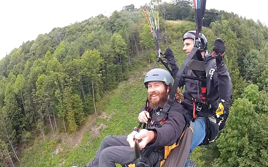 Paraglidingový tandemový let na míru i video z letu