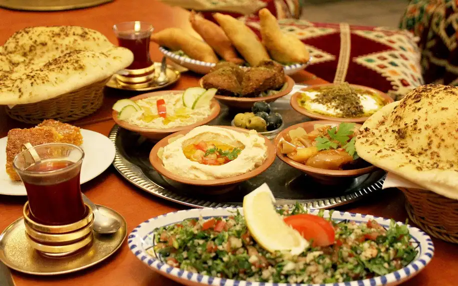 Libanonské vegetariánské menu pro 2 osoby
