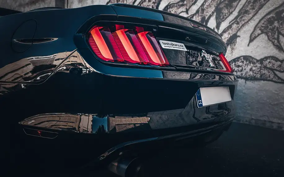 Parádní jízda: pronájem Fordu Mustang kabriolet
