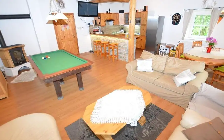 Liberecký kraj: holiday home with sauna and billiards ski slope