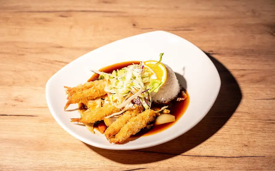 Asijské menu dle výběru: krevety, kuře i tofu