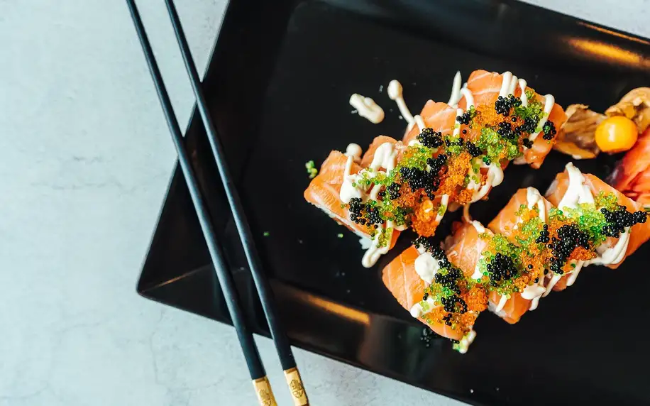 Sushi sety: 24 až 46 kousků i mořské řasy