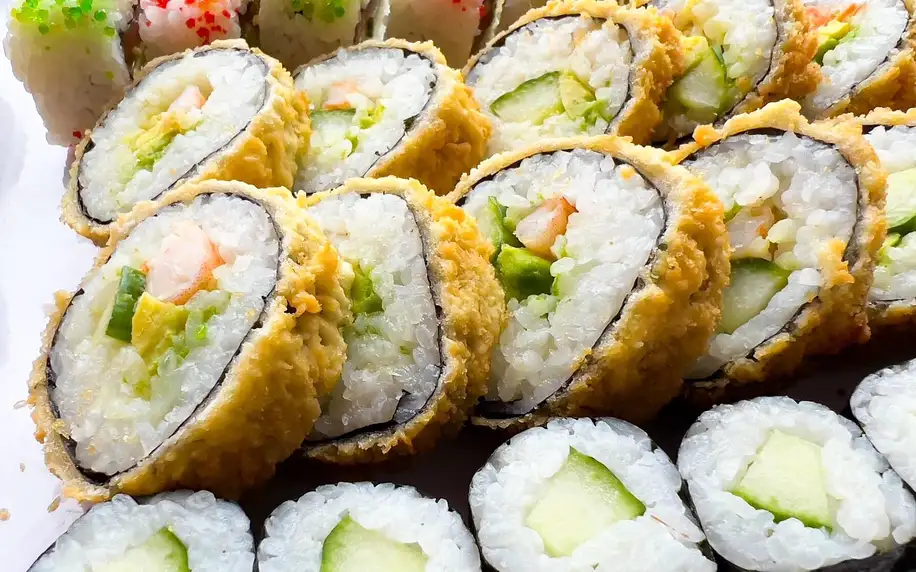 Pestré sety 28–75 ks sushi s rybami i zeleninou
