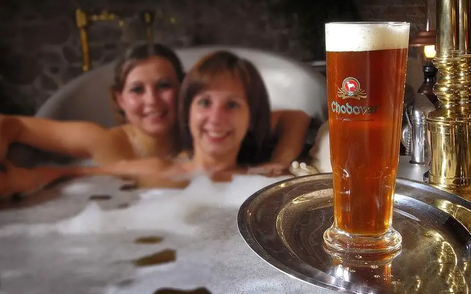 Relaxační pivní koupel v pivních lázních Chodovar