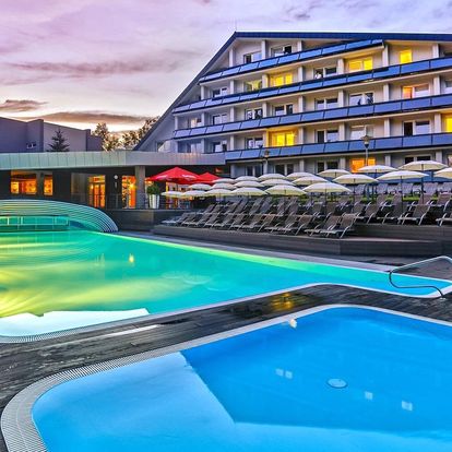 Hotel na Seči s polopenzí, bazénem i wellness