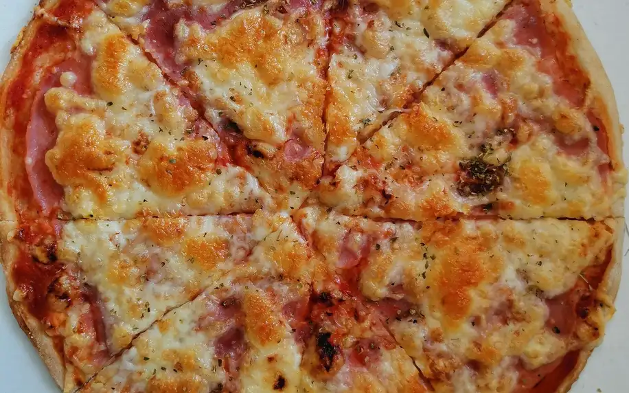 2× pizza dle výběru (⌀ 32 cm) s rozvozem po Opavě