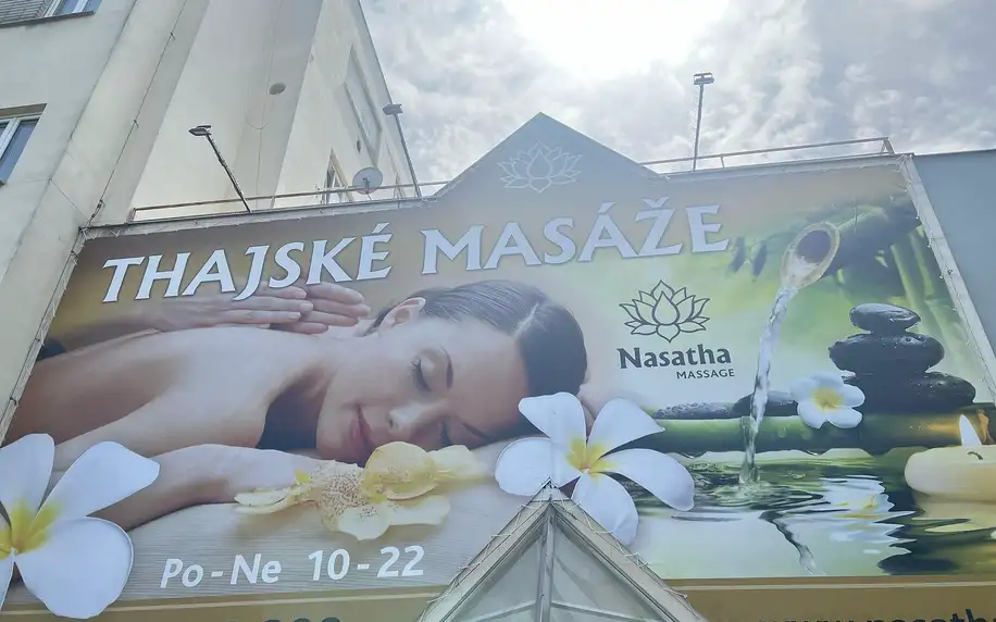 Párový relax: thajská, olejová i bylinná masáž, až 90 min.
