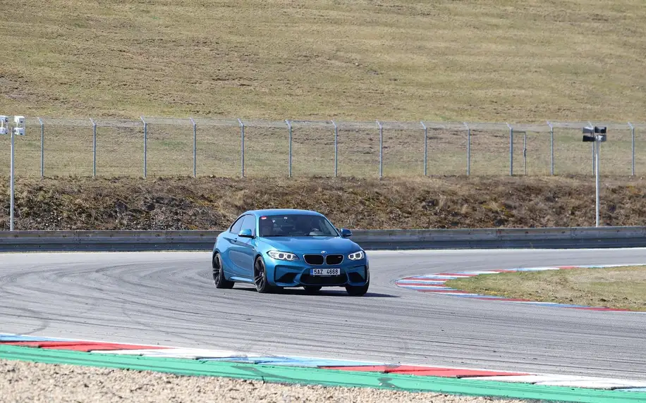 1–4 kola v BMW M2 i M3 na okruhu v Mostě či Brně