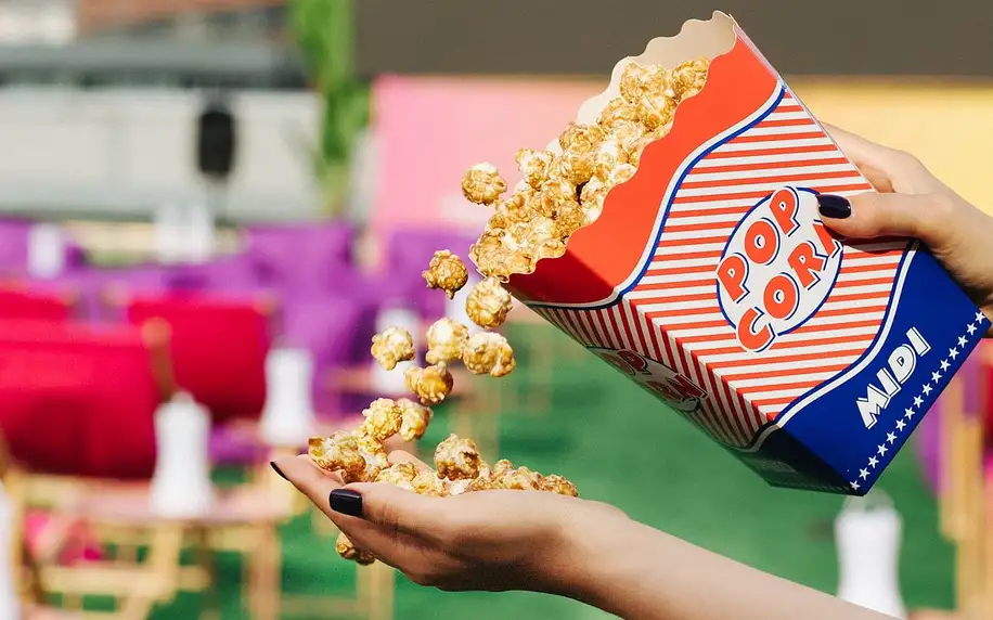 Letní kino: vstupenky, popcorn i prosecco a dýmka