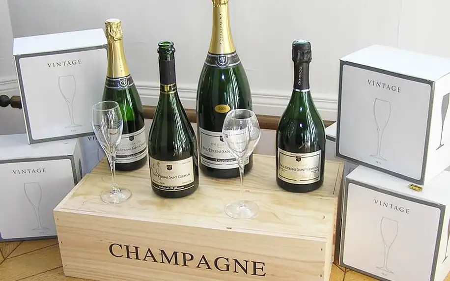 Champagne party pro novomanžele
