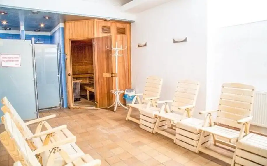 Klatovy – vstupní brána Šumavy v Hotelu Centrál *** s neomezeným wellness (2 bazény, 2 sauny) a snídaní