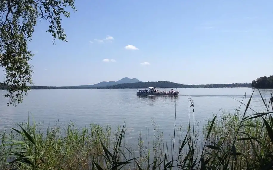 Máchovo jezero: Rodinná Chatka Mehes