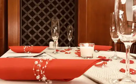 Romantický pobyt v Hradci s večeřemi při svíčkách