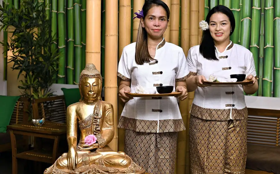 Thajská masáž, rašelinový zábal, masáž hlavy a čaj