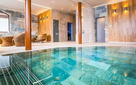 Nízké Tatry a Liptov: Luxus v Hotelu Demänová **** s polopenzí a vstupem do wellness s bazénem a saunami