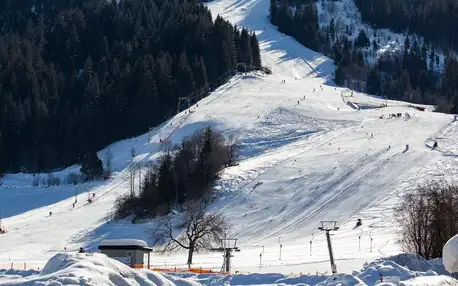 Kitzbühelské Alpy: zimní pobyt s polopenzí a wellness