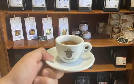 Espresso či cappuccino z čerstvě pražené kávy: 1-2 os.