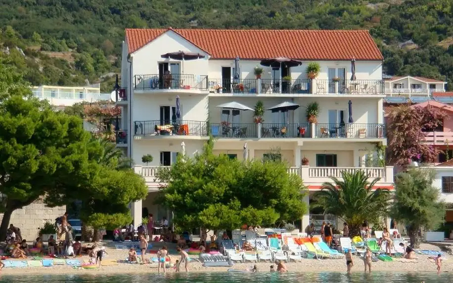 Chorvatsko, Drvenik: Apartments on the beach-Drvenik