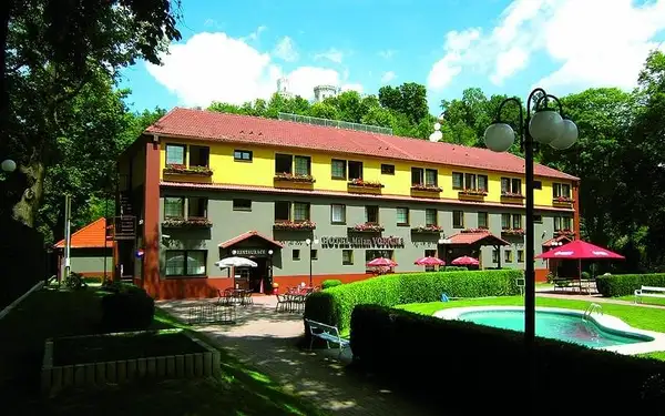 Hluboká nad Vltavou, Jihočeský kraj: Hotel Milan Vopicka