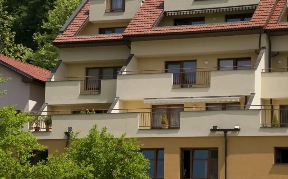 Apartmány přímo na kolonádě i s terasou