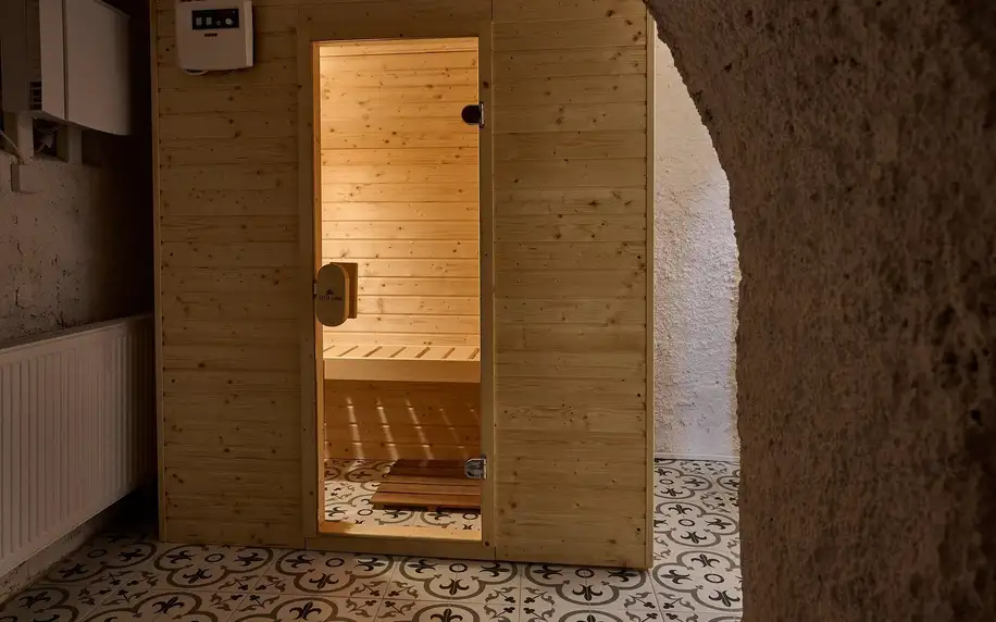 Pobyt v luxusním sklepě s vlastní vířivkou a saunou