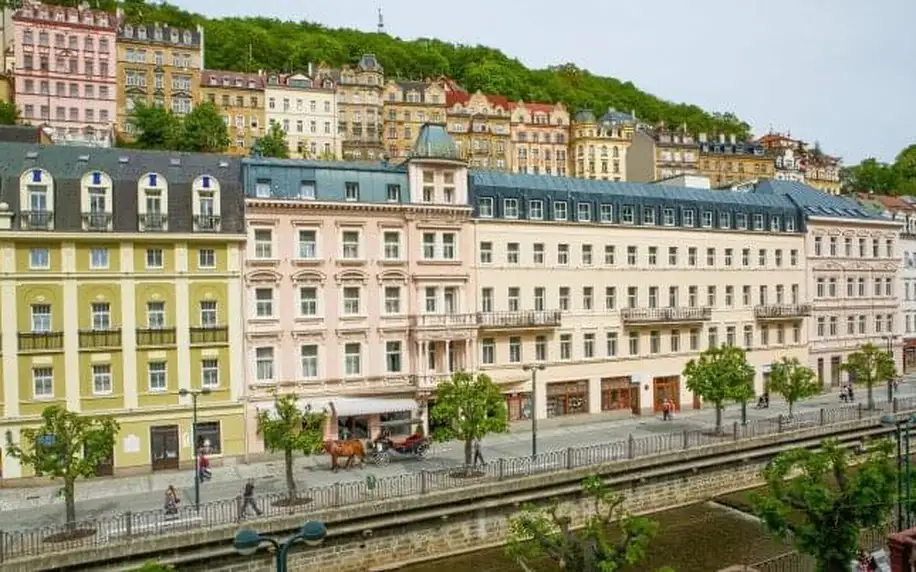 Karlovy Vary přímo v centru: Hotel Kolonáda **** s polopenzí, neomezeným wellness s bazénem a 2 procedurami