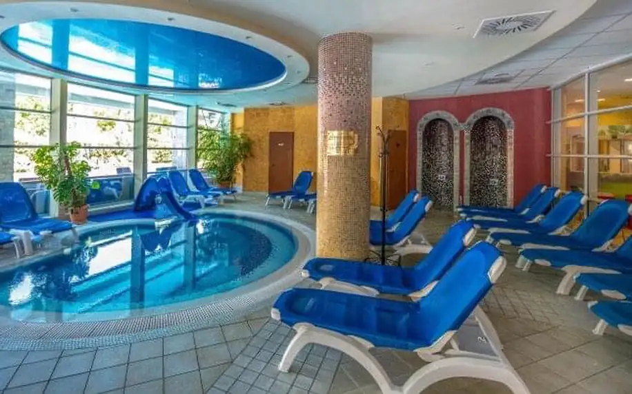 Maďarsko: Luxusní Thermal Hotel Visegrád ****+ s termálními lázněmi, wellness a polopenzí + dítě zdarma