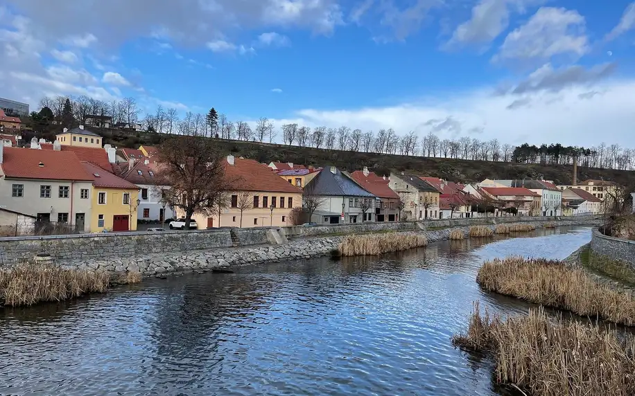 Pobyt v srdci Třebíče: stravování a bazén