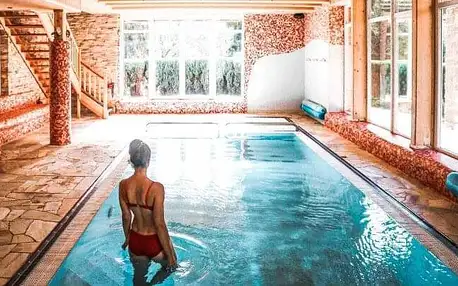Relax v Jizerských horách: Jóga & Wellness Resortu Uko se snídaní/polopenzí + bazén se slanou vodou a 3 sauny