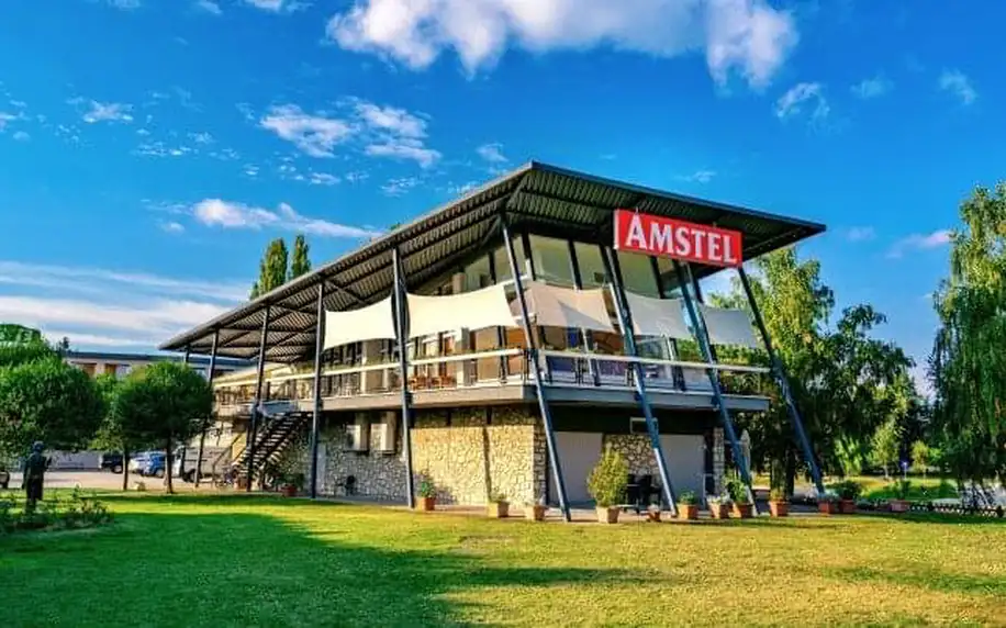 Maďarsko: Historický Györ jen 450 m od termálních lázní v Hotelu Amstel **** s welcome drinkem a polopenzí