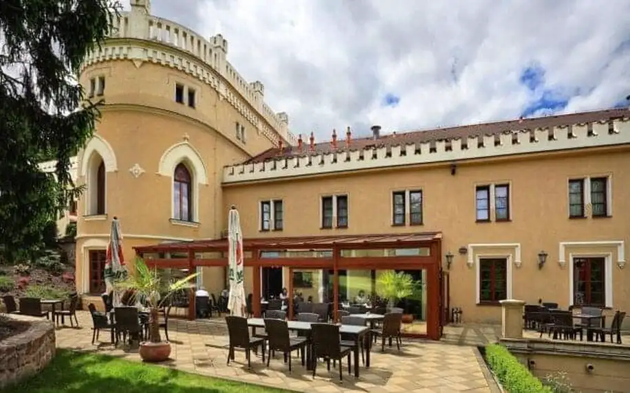 Pobyt na okraji Prahy v luxusním Chateau St. Havel **** se snídaněmi, šampaňským a privátní vířivkou/saunou