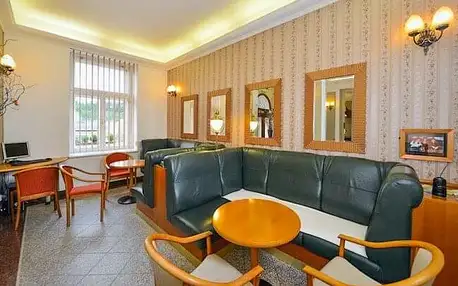 Mariánské Lázně: Hotel Kriváň **** se snídaní formou bufetu a neomezeným vstupem do vířivky
