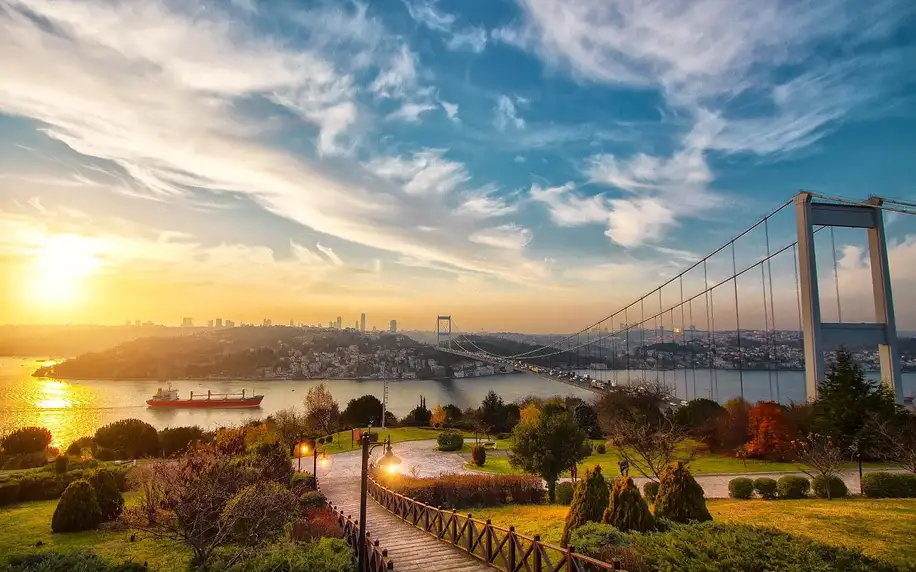 Turecko - Istanbul letecky na 4 dny, snídaně v ceně