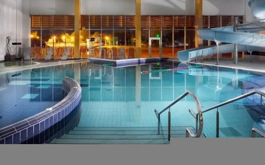 Jižní Čechy: Třeboň v Hotelu Myslivna *** se vstupem do bazénu v lázních Aurora, solnou jeskyní a polopenzí