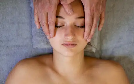 30–120min. relax: masáž obličeje, nohou i celého těla
