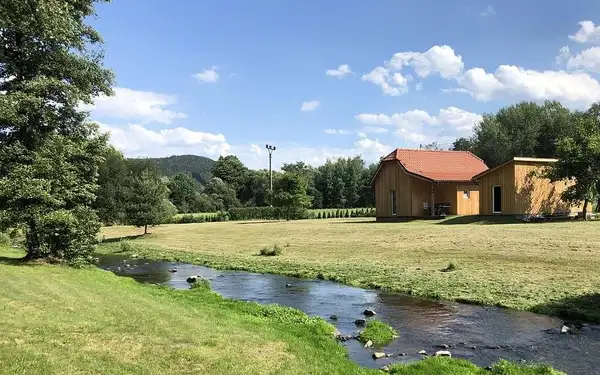 Středočeský kraj: Domeček u řeky
