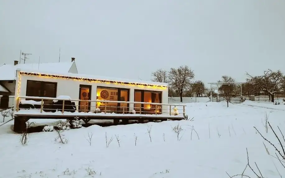 Olomoucký kraj: Ranch 66 - Moderní Tiny House Black Swallow ve stylu Route 66 na venkově