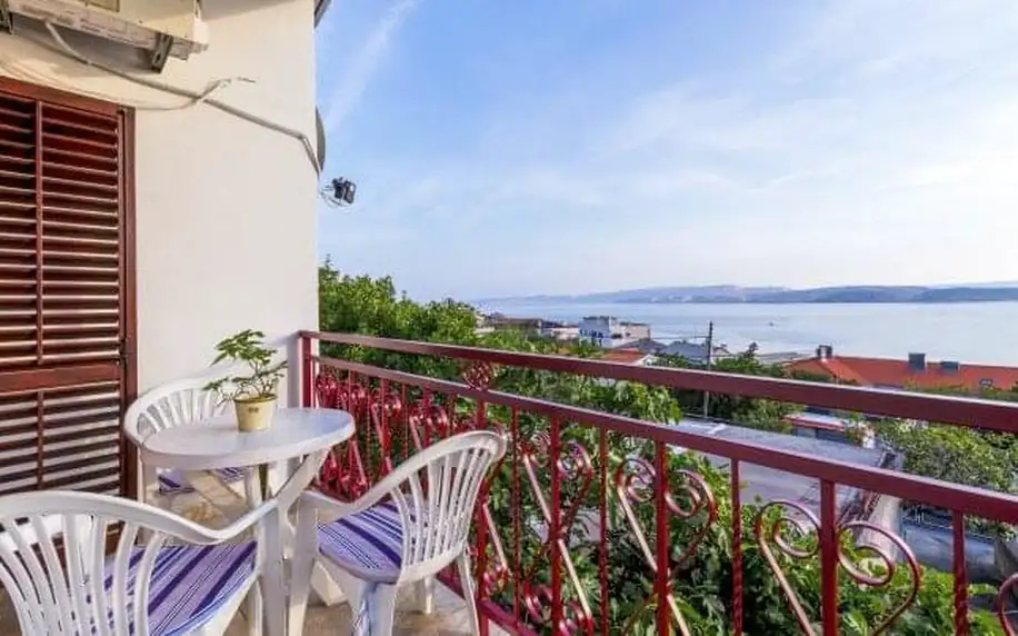 Chorvatsko: Karlobag 400 m od pláže v Apartmánech Marinko až pro 4 osoby s balkonem