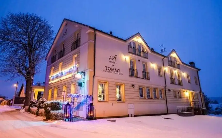 Adršpach: Hotel Tommy *** se snídaní formou bufetu a relaxací v bazénu a vířivce + sleva na wellness služby