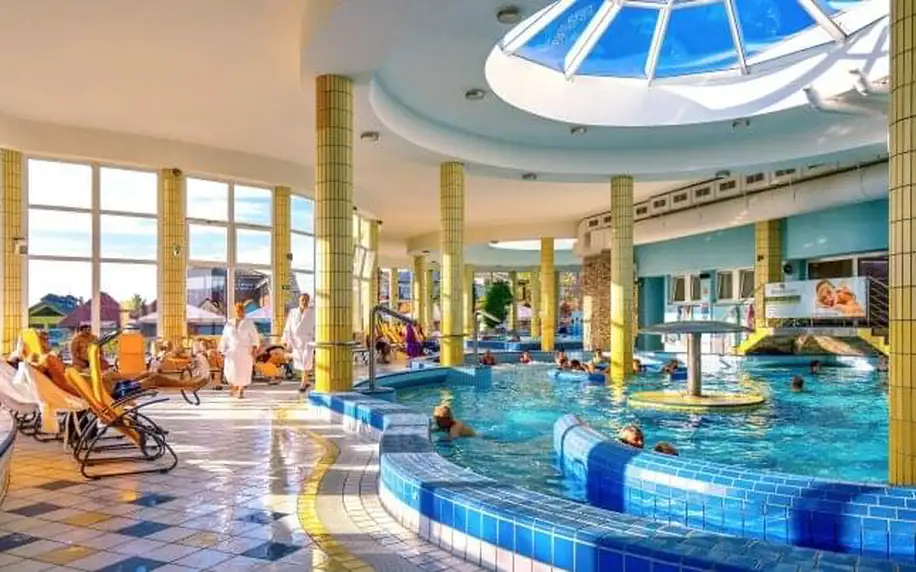 Dunajská Streda: Penzion Fortune s polopenzí a celodenním vstupem do Thermalparku s termálními bazény + tenis