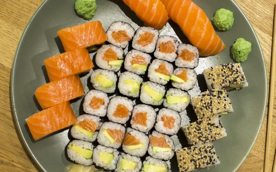 Sushi sety v bistru v brněnském OC Globus